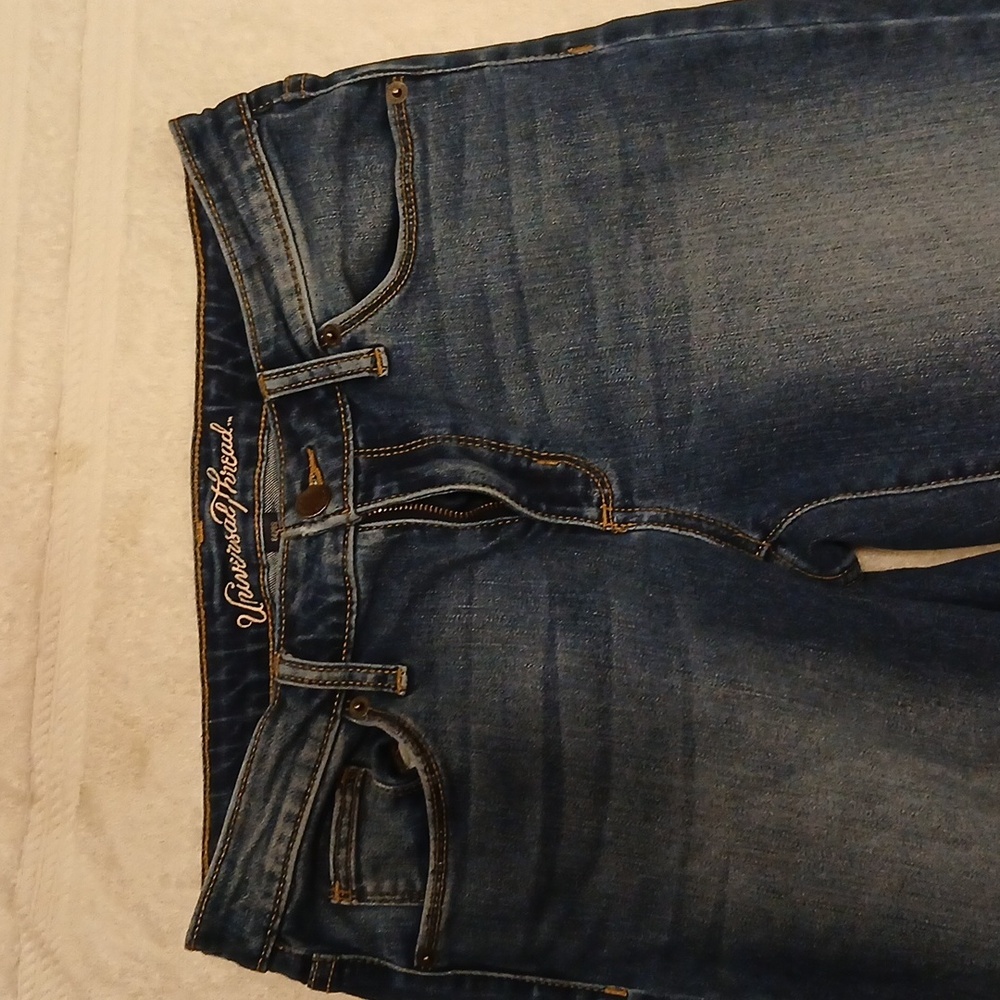 Universal Thread Mid Rise Skinny Jeans - Picture 2 of 3